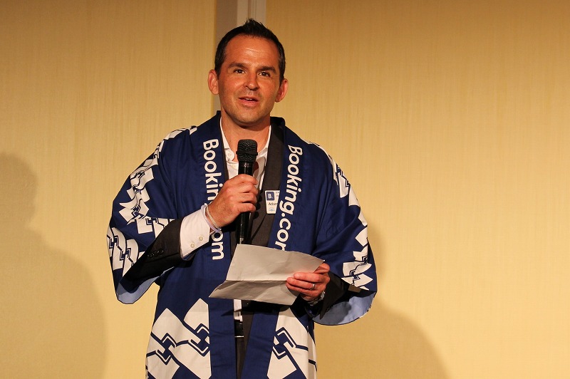 Booking.com emphasizes strong ties with lodging partners in Japan
