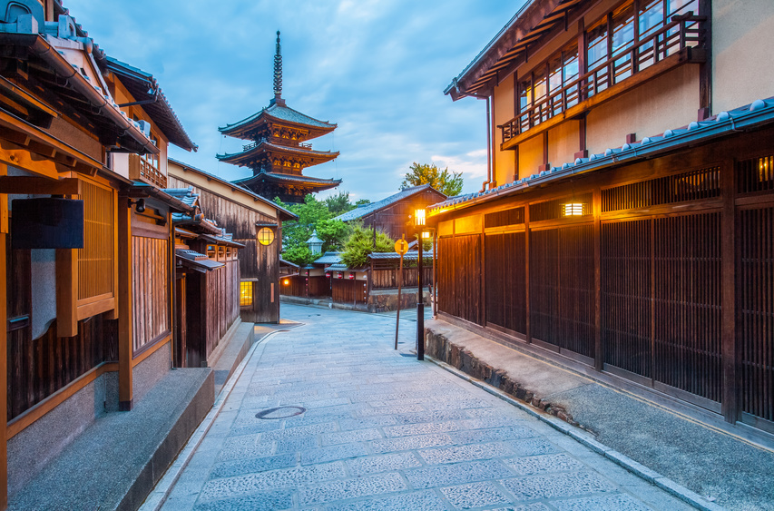 Wacoal, the Japan’s leading underwear maker, launches a lodging service in Kyoto, renovating traditional houses