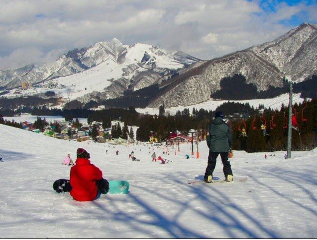 HAKUBA VALLEY resort in Nagano ties up with a Colorado-based mountain resort for skiing passes