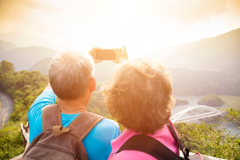 Smart phone users of 50 years old or older in Japan are up 30% in May 2018, accounting for the largest share by age