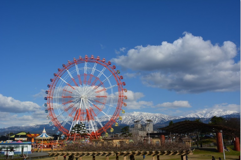  富山県魚津市、ワーケーションモニターを募集、レポート提出で最大4万円を支給、12/10まで