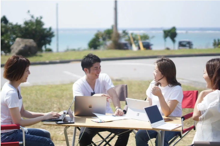  沖縄県・読谷村（よみたんそん）で、共創・共学ワーケーションのキャンペーンを実施、エアビー宿泊費など45万円を補助