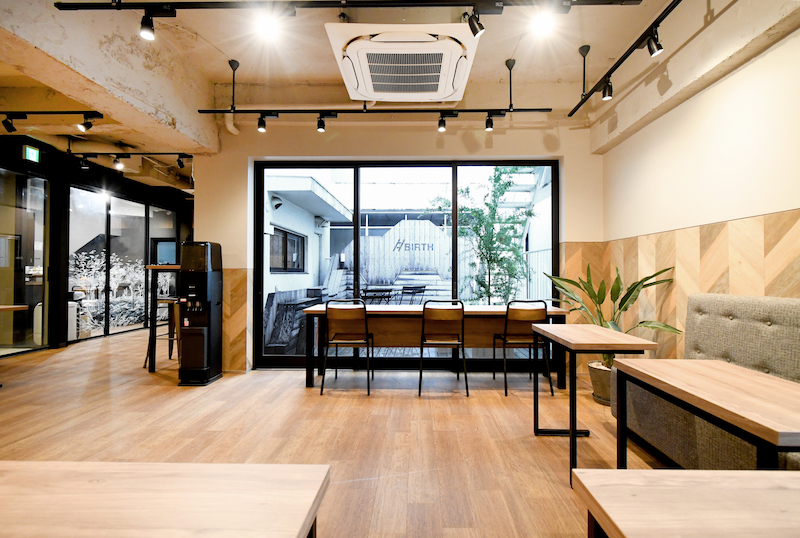  東京都・麻布十番のコワーキングスペース、改装でより集中しやすいスペースに