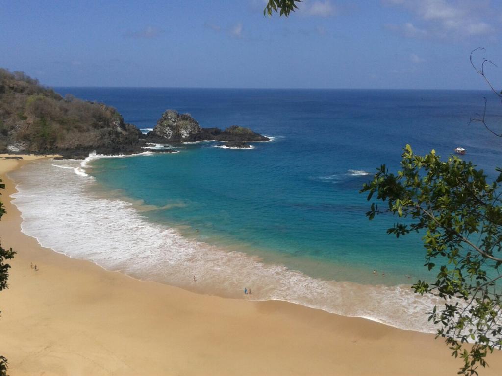 人気のビーチランキング15 世界トップはブラジル サンチョ湾 日本は宮古島や与那覇前浜 トリップアドバイザー トラベルボイス 観光産業ニュース