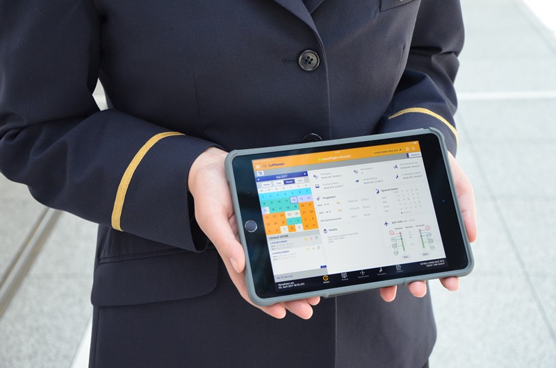 ルフトハンザ航空、全客室乗務員にiPad mini配布、専用アプリで機内サービス向上へ