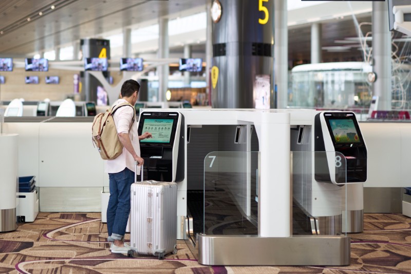 キャセイ航空が空港手続きを完全自動化、チェックインから搭乗まで顔認証など積極採用、シンガポールの空港で