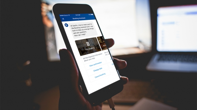 ブッキング・ドットコム、全世界でAIチャットボットの予約サポートへ、人力顧客サービスと融合で