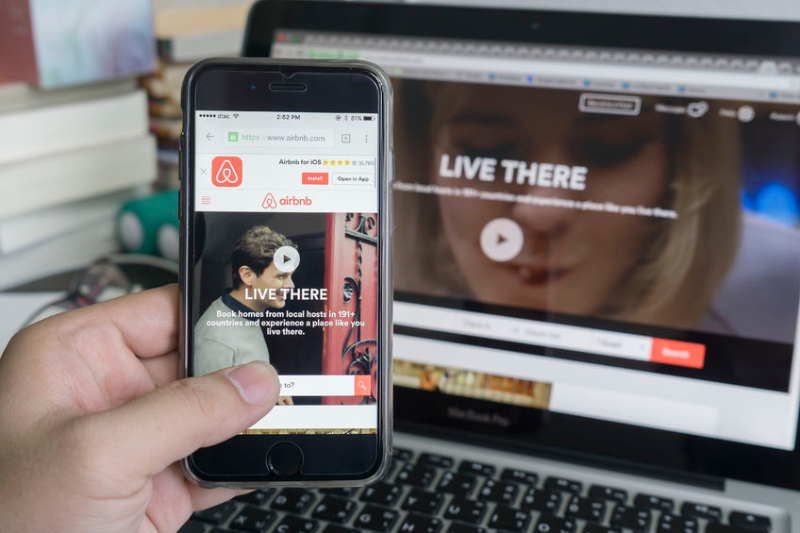 民泊エアビーの「体験」サービスで真の競合相手は誰なのか？　その本質と次の一手を考えた【外電コラム】