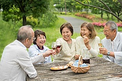 ひとり旅の参加者同士が現地で交流できる新企画、第1弾はゴルフツアー、GoToトラベル対象で開始