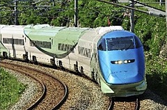 ワーケーション新幹線の専用ツアーが登場、JR東日本と山形県の連携で、専用新幹線「とれいゆ つばさ車両」を使用