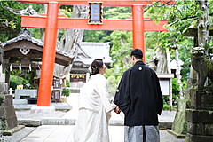 静岡県の高級旅館が業態転換で好調、結婚式など全館貸切の祝いプランを開始、写真館がM&Aで新事業