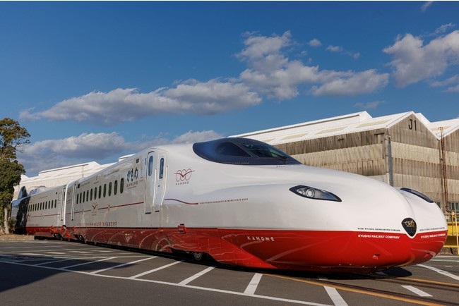 JR九州、今秋開業の西九州新幹線、大村車両基地を一般公開、N700S