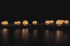 福岡市に「公園一体型」宿泊施設がオープン、「海の中道海浜公園」に球体テントやグランピング