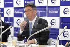 A travel association of Japan holds postponement of a nationwide travel demand boosting campaign in check 