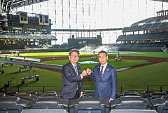 The Japan’s leading travel company partners with a professional baseball team for a new ballpark 