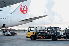 JAL、2025年からロサンゼルス空港で搭載する燃料をSAFに置き換え、シェルから調達