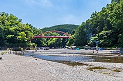 埼玉県飯能市の水遊びスポット、火気の使用を有料化、夏休み期間のバーベキューなど安全対策として