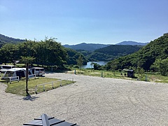 茨城県・小山ダム湖畔に車中泊＆オートキャンプ場、敷地4000坪、初心者向けにレンタル用品も