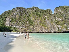 タイ・ピピ島、モンスーン期に観光客の立ち入りを禁止に、自然保護と観光客の安全確保で