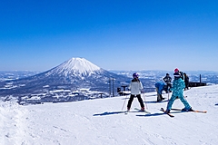 The most Japanese ski resorts for the last decade went bankrupt in 2023 due to shortage of snow