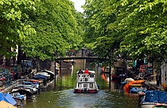 アムステルダム市、来年から宿泊税を値上げ、12.5％に、オーバーツーリズム対策の一環で