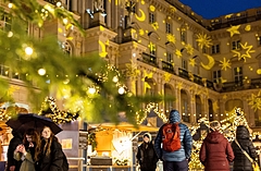 ヨーロッパ域内のクリスマス休暇、旺盛な需要で旅行者は2割増の見込み、テロの脅威もキャンセルわずか