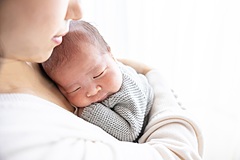 ホテル椿山荘東京、「産後ケア」サービスを開始、24時間体制で助産師らが赤ちゃんケア、3泊4日62万7000円など