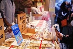 越境モバイル決済「アリペイ プラス」、日本の加盟店が200万店を突破、決済額も急増、浅草では前年の5倍以上に