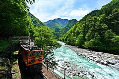 黒部峡谷トロッコ電車、4月19日から営業運転開始、全線開通は10月1日頃