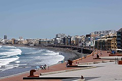 スペイン・カナリア諸島でも民泊規制の新法案、警察に捜査権限を付与、新築物件の除外や隣人の許可など