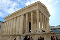 新たに世界遺産に登録されたフランス・ニームを取材した、ローマ時代の史跡と伝統産業をめぐる3都市の旅