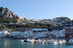 イタリア・カプリ島、1日あたりの観光客数の制限を検討、オーバーツーリズム対策として