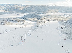 Hakuba Village, Nagao, increased tourists during the 2024-2025 winter season by 14% to record-high 1.3 million 