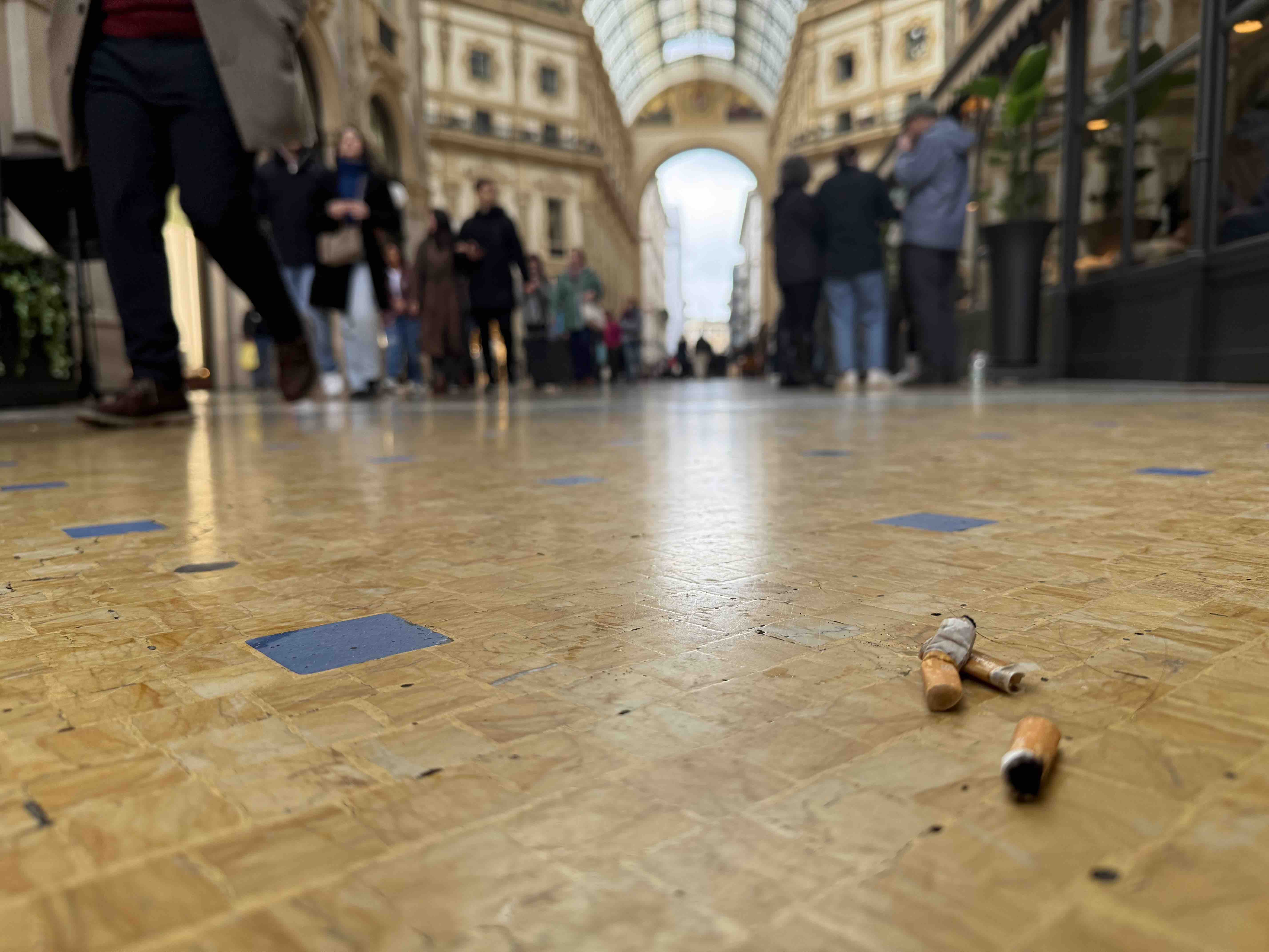 イタリア・ミラノで喫煙の規制強化、屋外で他者と10m離れていないと