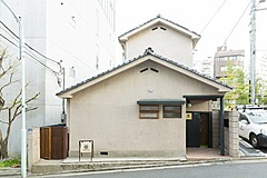東京・泉岳寺にコンシェルジュ付き一棟貸し宿泊施設、戸建てを改修、暮らすような体験提供