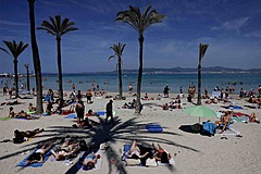 欧州での外国人旅行者による消費、2025年は11％増の予測、米国から行き先変更の可能性、スペインは1億人に達する見込み　ー世界旅行ツーリズム協議会