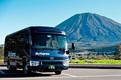 北海道・倶知安観光協会、今夏は新千歳空港からニセコに直行バス、夏の観光需要を喚起、無料循環バスや謎解き体験も