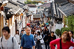 韓国、中国からの団体観光客のビザ免除、2025年9月末から期間限定、10月上旬の国慶節連休に向けて
