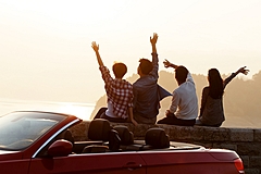 世界のタビナカ市場で起きている変化とは？　若年層の利用増、間際の予約、そしてAIの影響【外電】