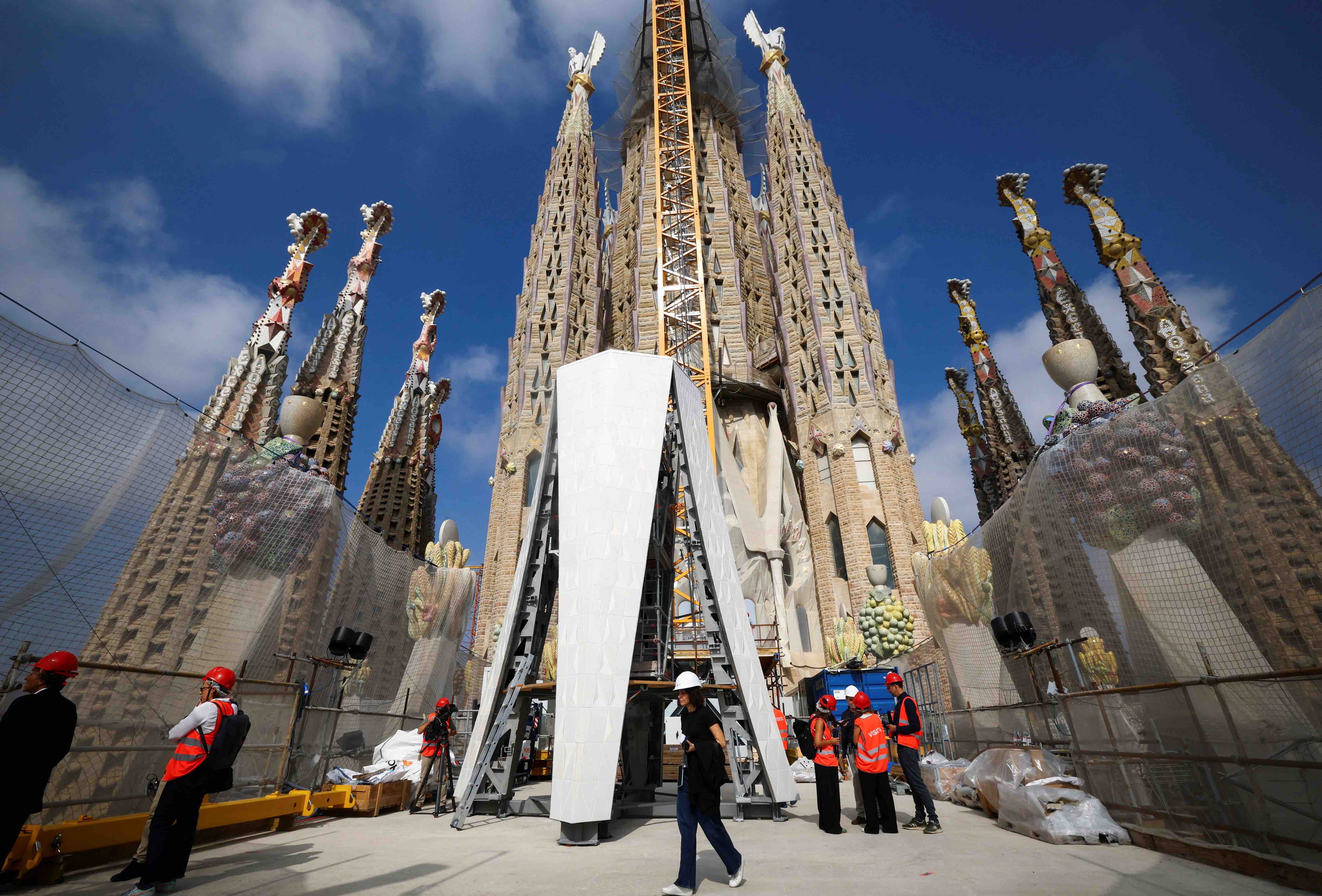 スペイン建築未完の教会「サグラダ・ファミリア」、あと10年で完成か