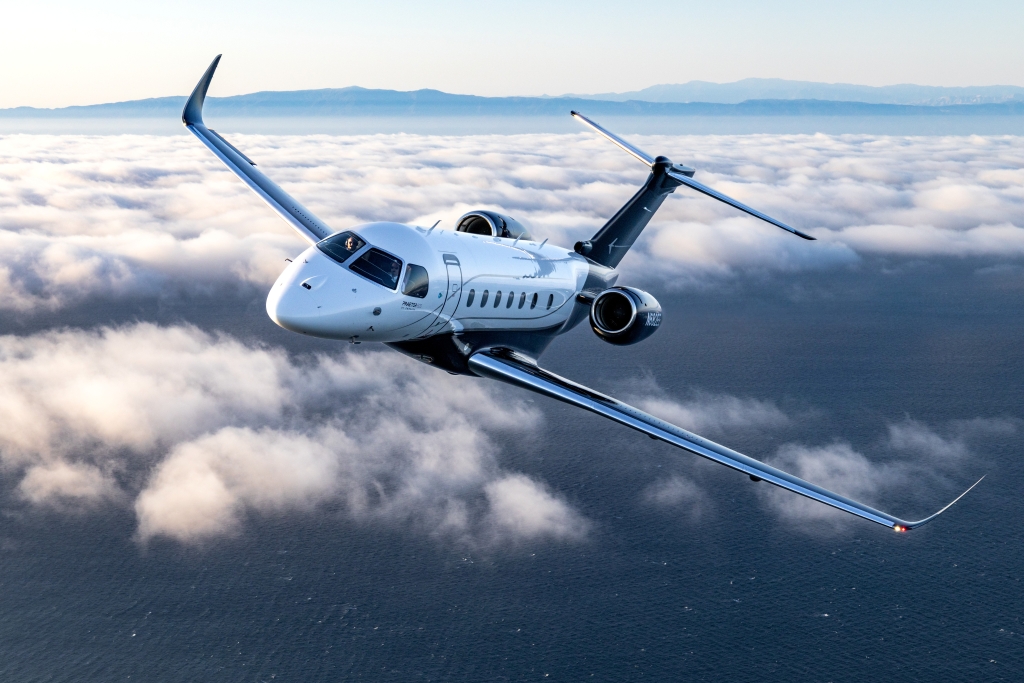 中型ビジネスジェットでチャーター運航、最大10名が搭乗可能、2026年