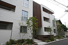 新大阪近くにアパート型民泊施設、積水ハウスが設計・施工、「MUJI」のアイテム導入、「暮らすように旅する」コンセプトで開業