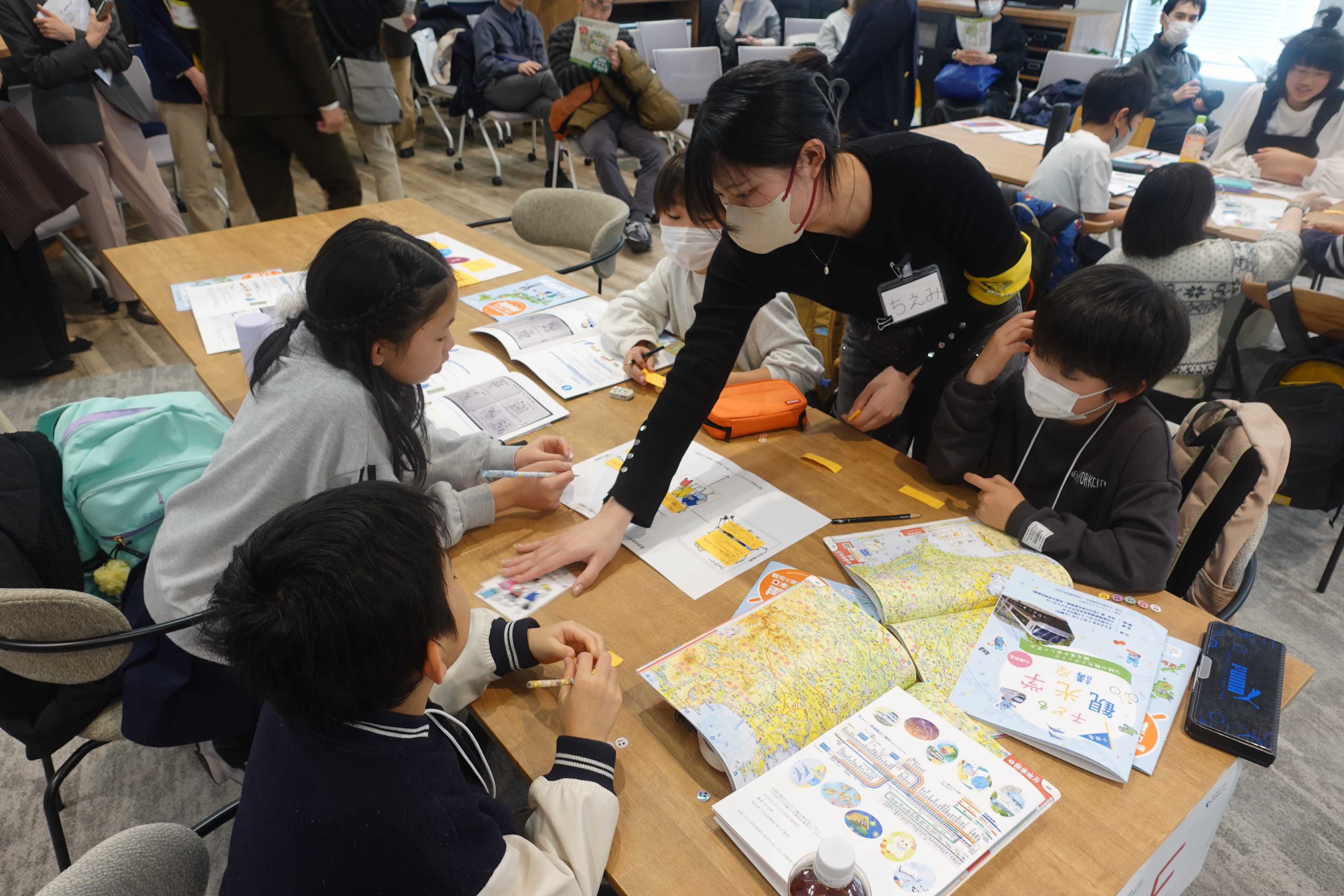 【中古】 授業＝子どもとともに探究する旅 小学生が観光学を学ぶワークショップ現場を取材した、観光資源で探究