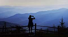 米国の国立公園、外国人向け料金を改定、1人あたり100ドル追加、グランドキャニオンやイエローストーンなど