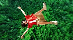 ジャングリア沖縄、新アトラクション「グラビティ ドロップ」登場、20メートル落下のスリル体験